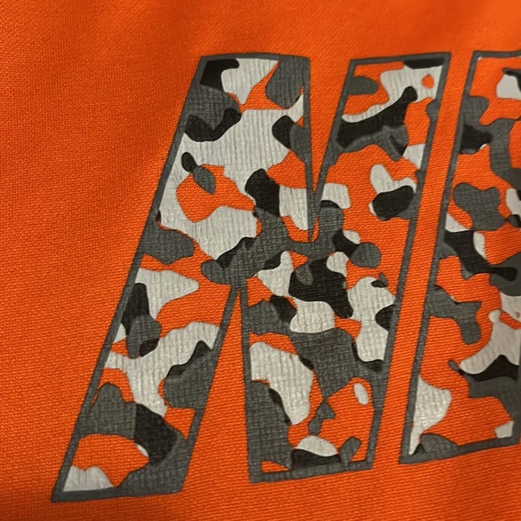 Nike DryFit Hooded Sweatshirt in Orange, Grey and Camo.  Youth XL.  Like new. - Picture 4 of 7